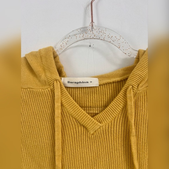 Seraphina + Cropped Hoodie Sweater in Mustard Size M - Picture 2 of 3